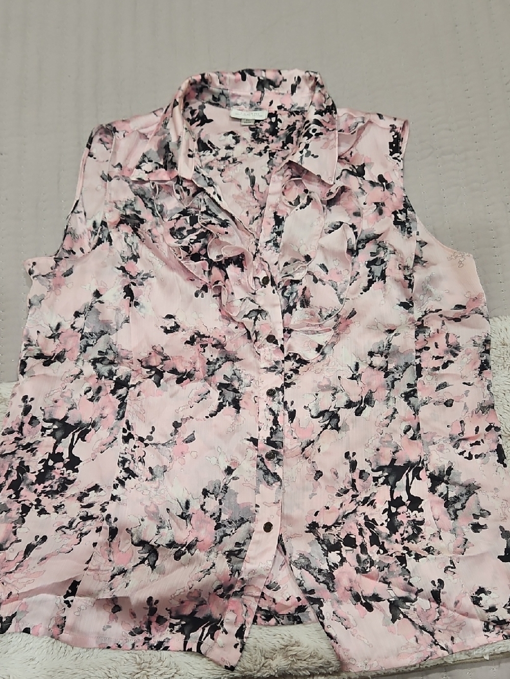 Tahari Pink and Black Floral Sleeveless Button-Down Blouse